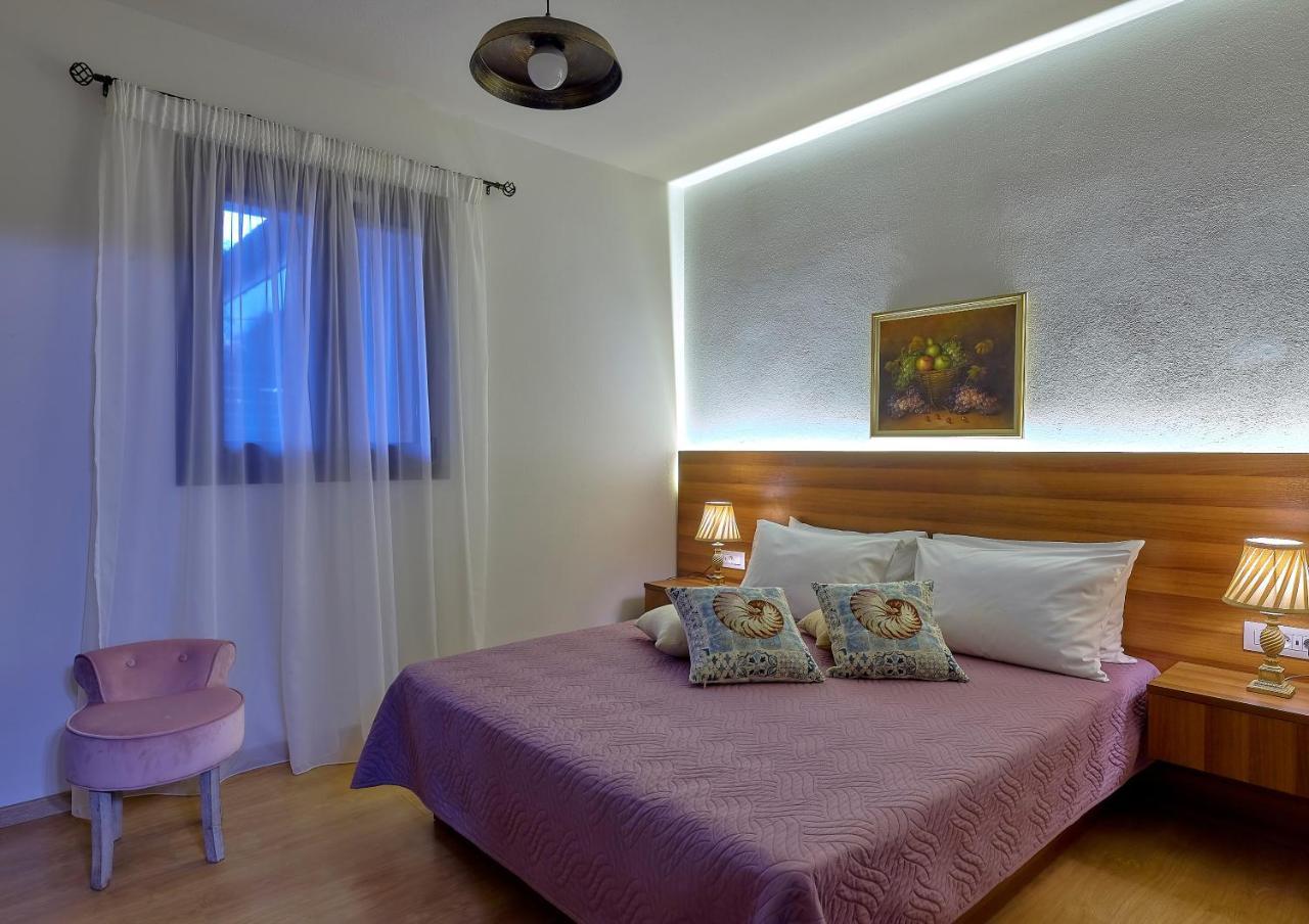 Villa Feronia Hersonissos  Exteriör bild
